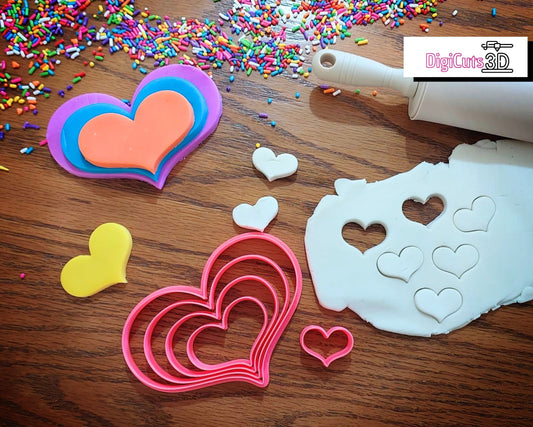 Easy Shapes - Set of 5 Sizes Flat Hearts Plastic Cutters  - 3D printed for cookie dough -