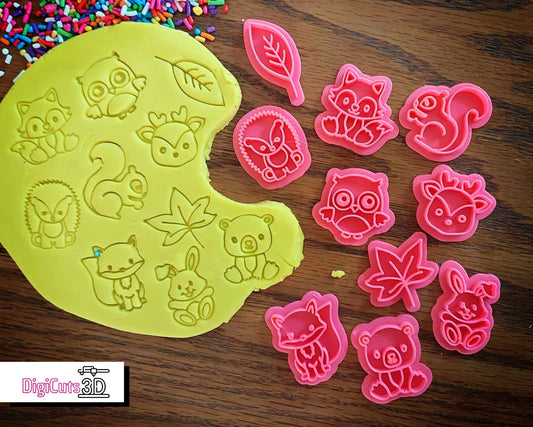 Little Stamps of Woodland animals - 10 stamps (3 cms - 1,2 inches) + 1 heart cutter - for Cookie dough, clay, fondant and sabon